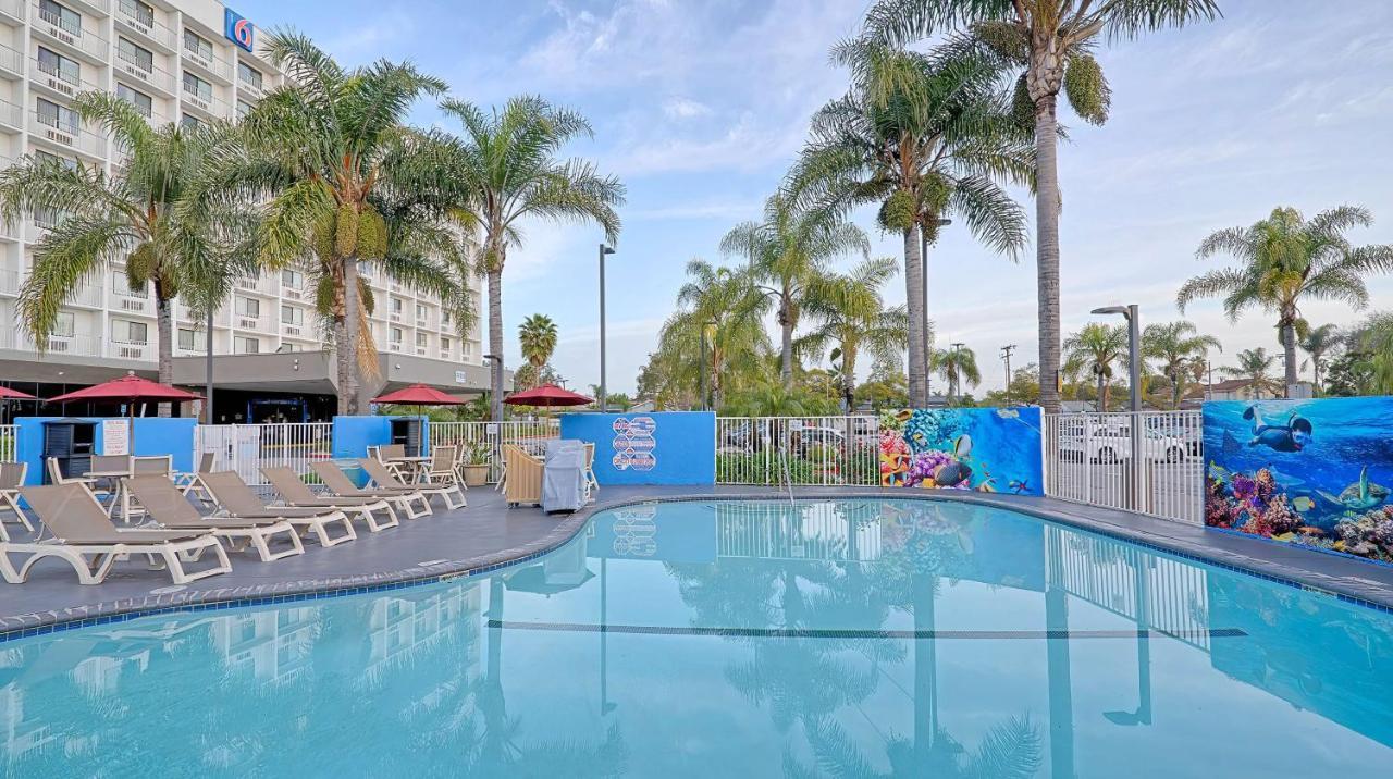 Suites Los Angeles Ca Los Angeles Lax Inglewood Exterior photo