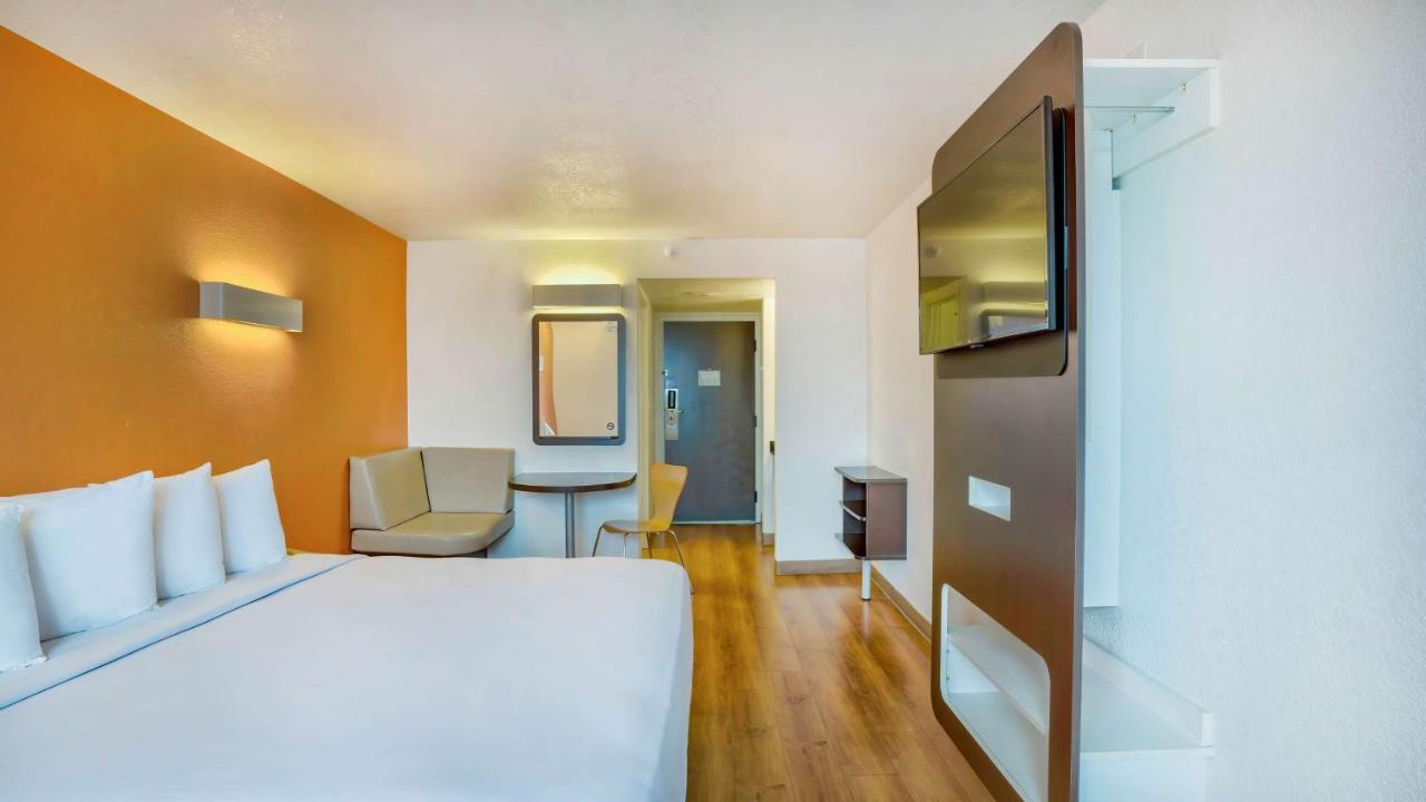 Suites Los Angeles Ca Los Angeles Lax Inglewood Exterior photo