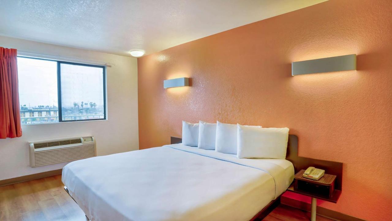 Suites Los Angeles Ca Los Angeles Lax Inglewood Exterior photo